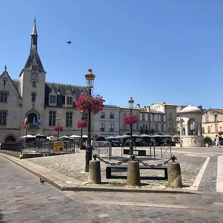 Le Repos Urbain Au Coeur De Libourne Apartamento Exterior foto